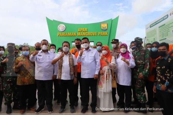 Resmikan Apar Mangrove Park, Menteri Trenggono Ajak Jaga Kebersihan