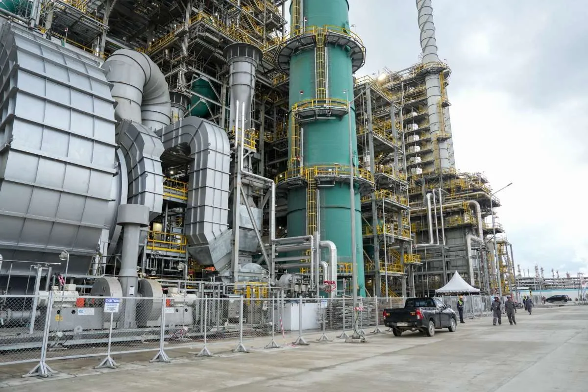 Semen Indonesia (SGMR) Pasok 115.000 Ton Semen untuk RDMP Balikpapan