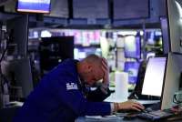 Bursa Wall Street Menguat Terbantu Meredanya Ketegangan Perdagangan AS-China