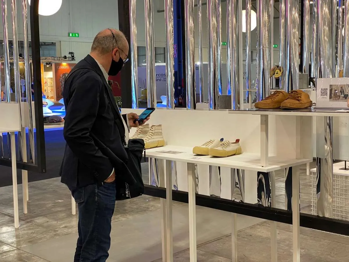 Sepatu Pijak Bumi dapat penghargaan di pameran alas kaki terbesar se-dunia di Italia