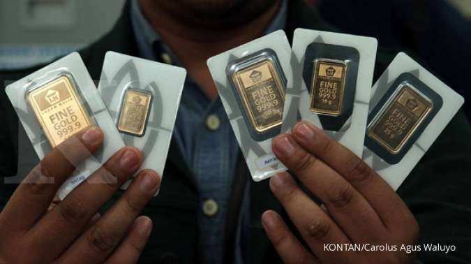 Hari Sabtu (29/2), harga emas Antam turun 10.000 ke Rp 806.000 per gram