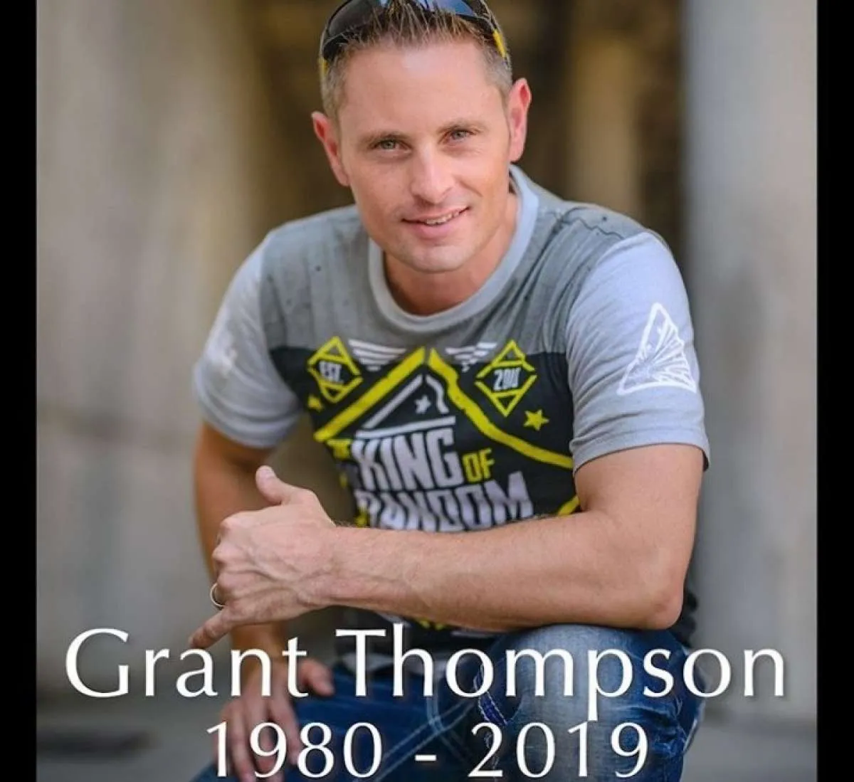 Grant Thompson, The King of Random meninggal dunia dalam kecelakaan paralayang