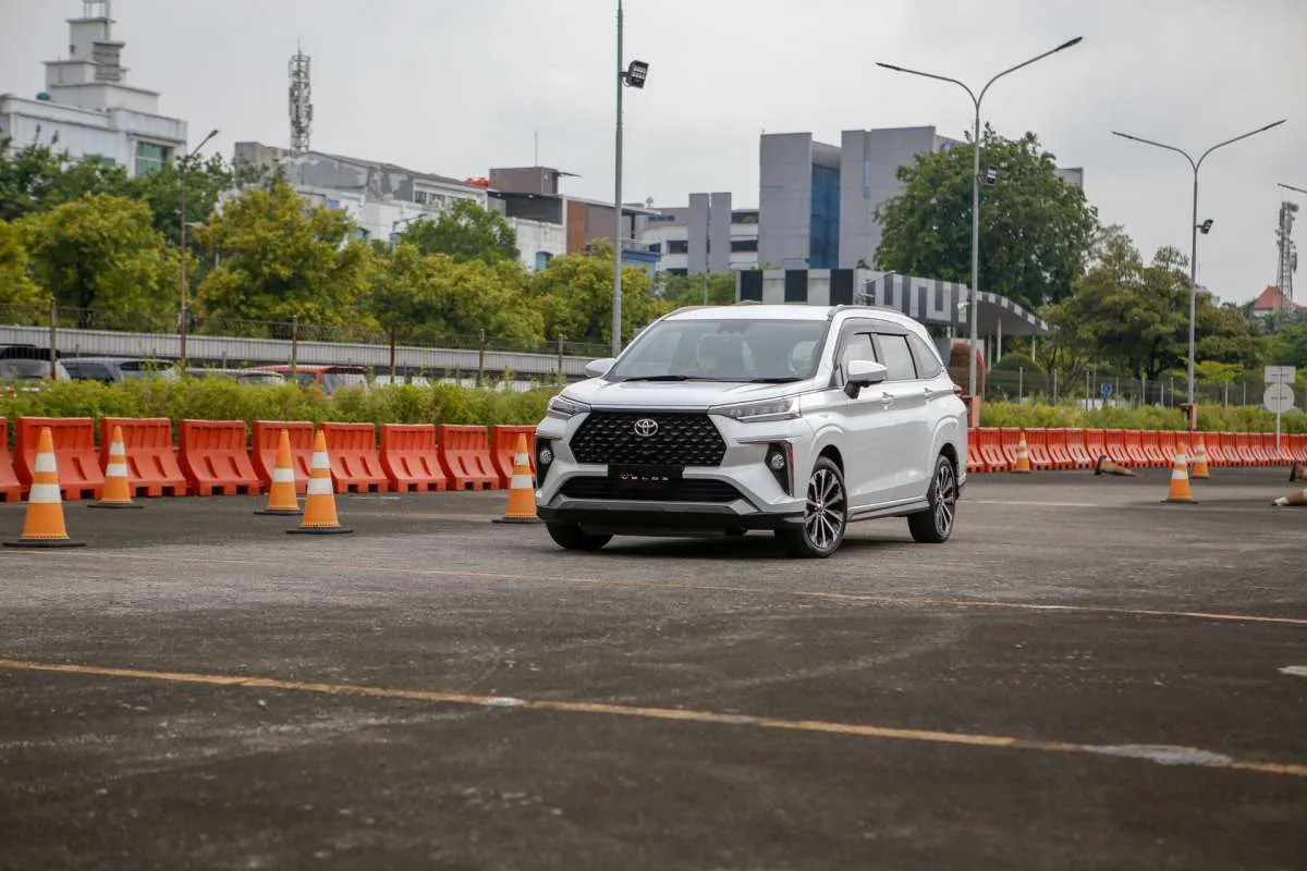Penjualan Toyota Veloz Hybrid Melejit, Peta LMPV Maret 2026 Berubah