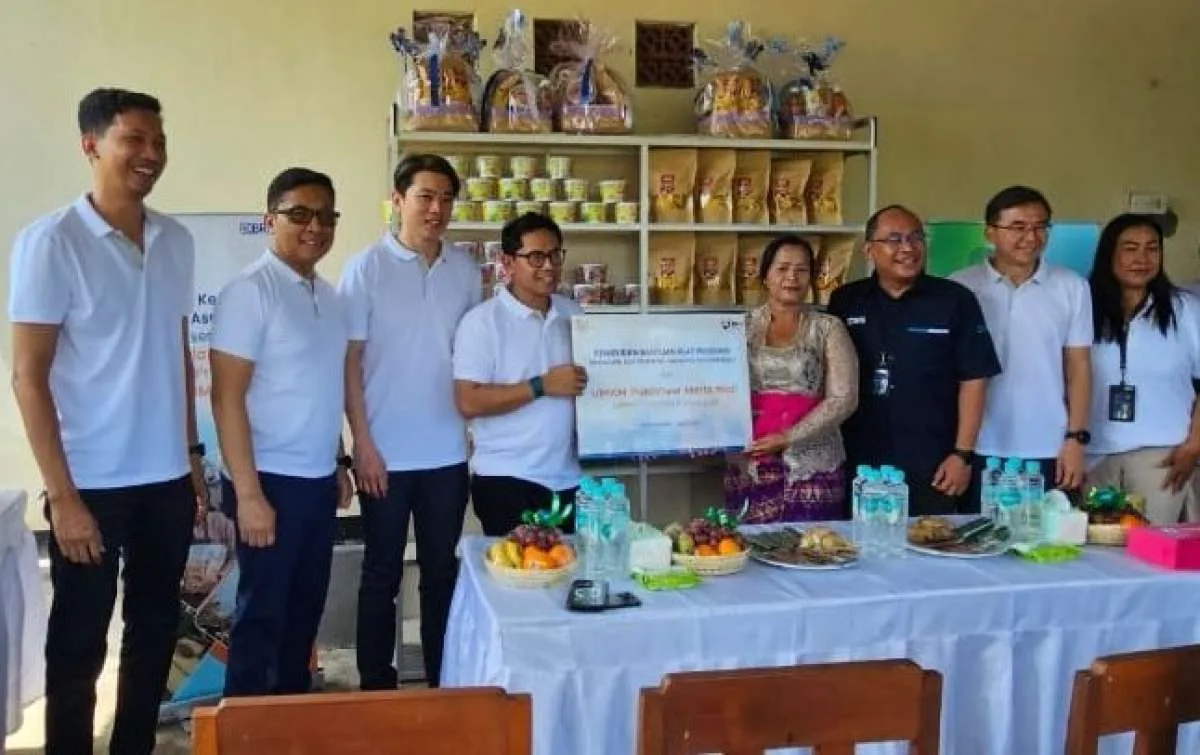 BRI Life Bantu Kesejahteraan UMKM Pengelola Rumput Laut di Kutuh, Kuta Selatan, Bali