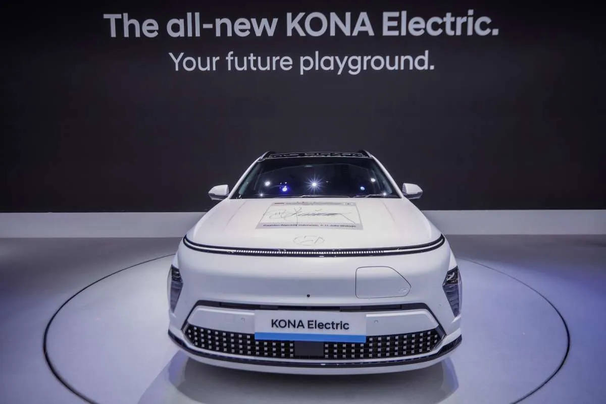Hyundai Mulai Mengirimkan Kona Electric Terbaru Ketiga Konsumen Pertama di GIIAS