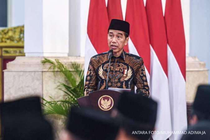 Jokowi Sudah Teken PP THR dan Gaji ke-13, Ini Isi Lengkapnya