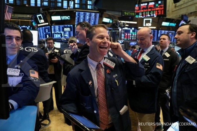 Wall Street kembali bangkit berkat laporan pendapatan perusahaan yang kuat
