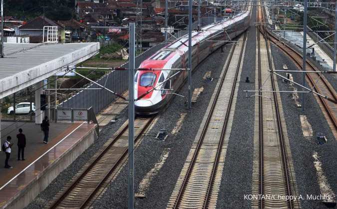 Bandung-Surabaya Cuma 3 Jam, Ini Tiga Alternatif Jalur Perpanjangan Whoosh