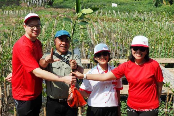 Gelar Aksi Hijau, Wings Group Ajak Karyawan Menanam Pohon Mangrove di PIK