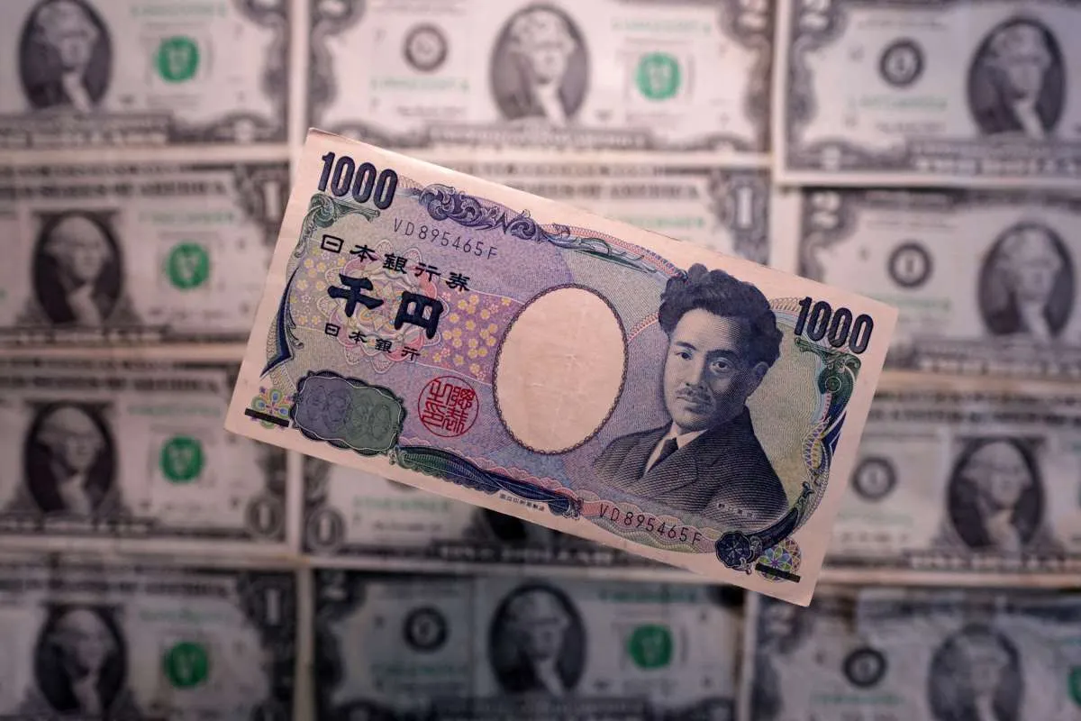 Yen Tertekan Dekati Level Terendah 40 Tahun Jumat (10/7), Waspadai Intervensi Jepang