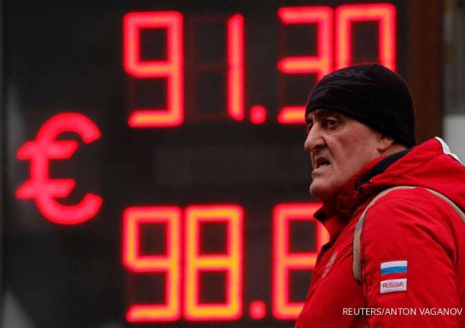 Russian Central Bank Eases FX Restrictions for Banks