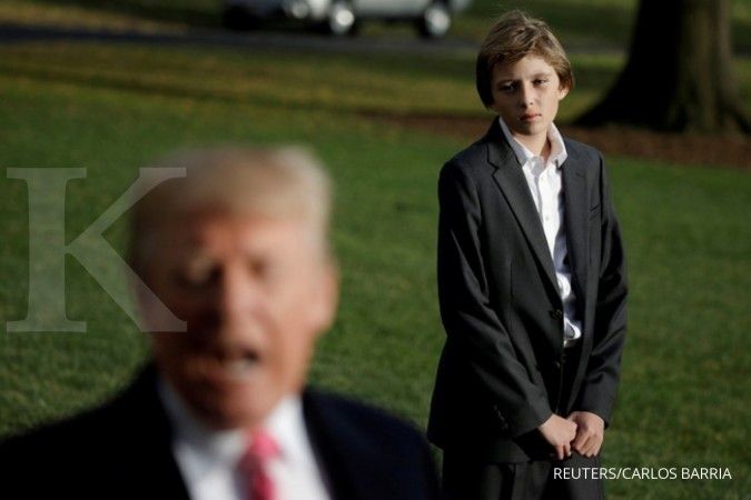 Ibu Negara AS: Putra Donald Trump, Barron, terinfeksi Covid-19 