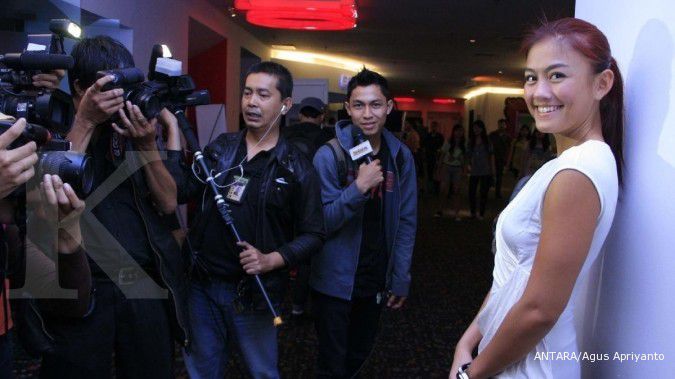 Biar populer, LINE gaet Agnes Monica dan Nidji