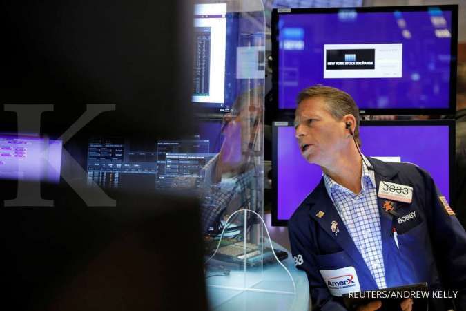 Wall Street tergelincir, S&P 500 catatkan kinerja bulanan terburuk sejak pandemi