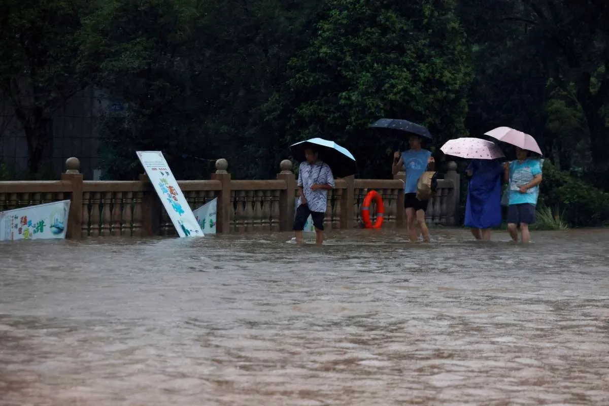 Kota-Kota di China Bersiap Hadapi Banjir Saat Suhu Panas Menerpa Wilayah Pedalaman