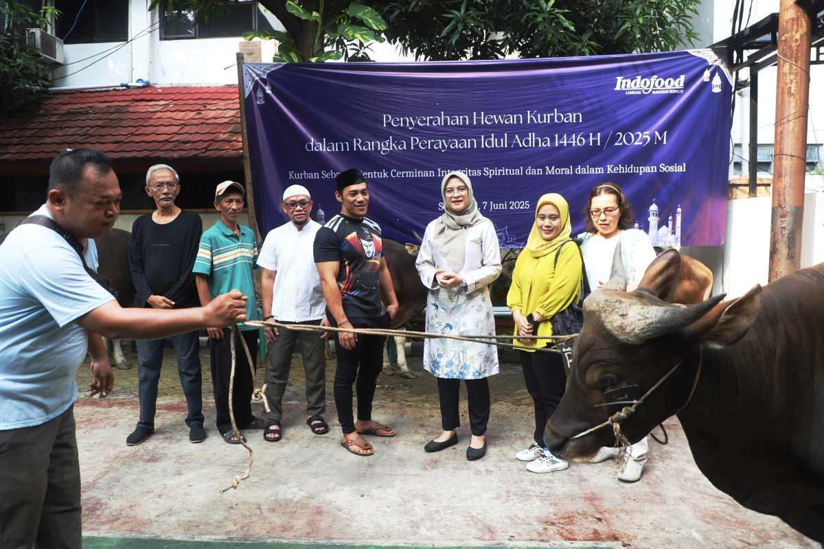 Indofood Sukses Makmur Tbk (INDF) Bagikan Bantuan Hewan Kurban