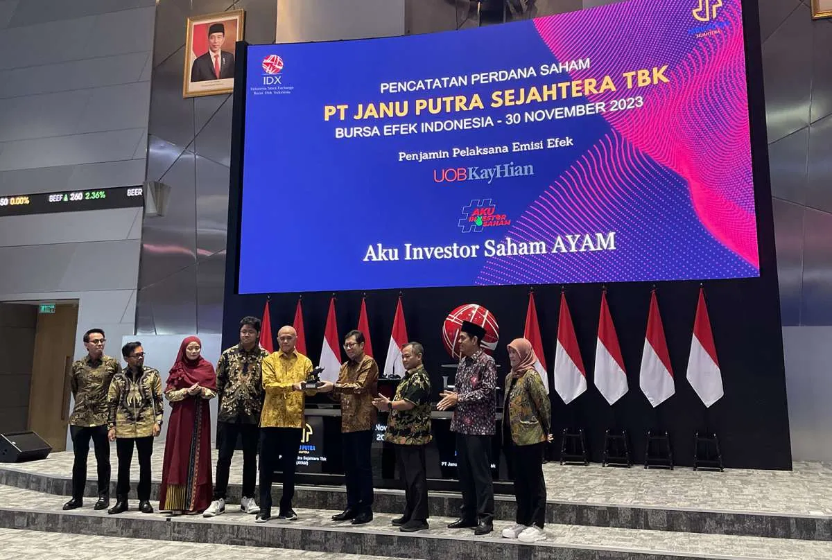 Resmi Melantai di BEI, Saham Janu Putra Sejahtera (AYAM) Melonjak 35%