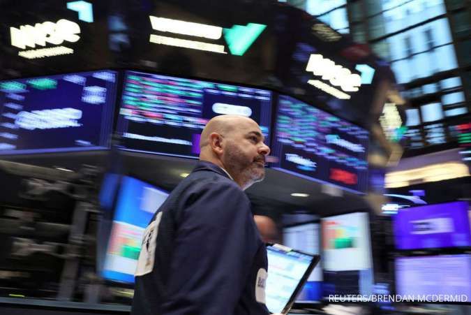Wall Street Ditutup Turun Senin (27/11), Pasar Mengambil Jeda Reli 4 Minggu 