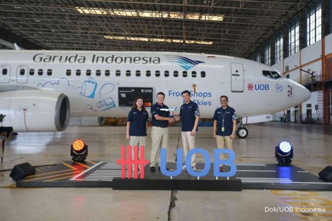 UOB Indonesia & Garuda Indonesia Luncurkan Livery Eksklusif Garuda Indonesia UOB Card