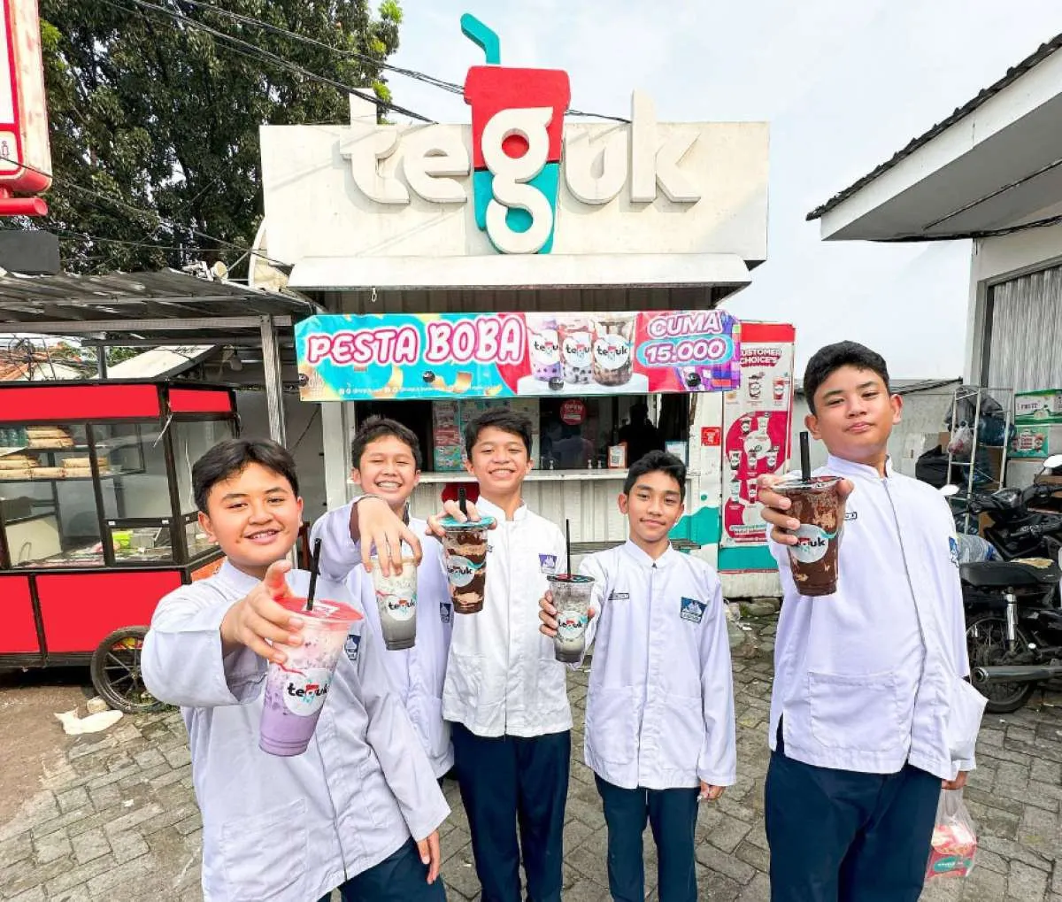 Laris Manis, IPO Waralaba Minuman Teguk (TGUK) Oversubscribed 159,91 Kali