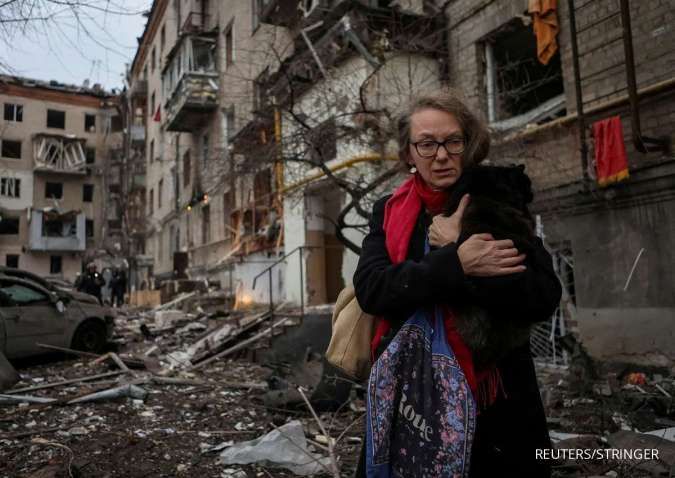Rusia Bombardir Ukraina 16 Rudal dan 11 Drone pada Sabtu Malam