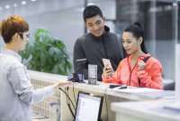 Berencana Liburan, Timbang Metode Pembayaran di Luar Negeri