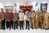 PT SMI Salurkan Pembiayaan Rp 70 Miliar kepada Pemerintah Kabupaten Trenggalek