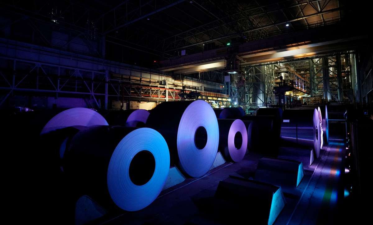 Pekerja Finansial China Stop Bergaya Mewah