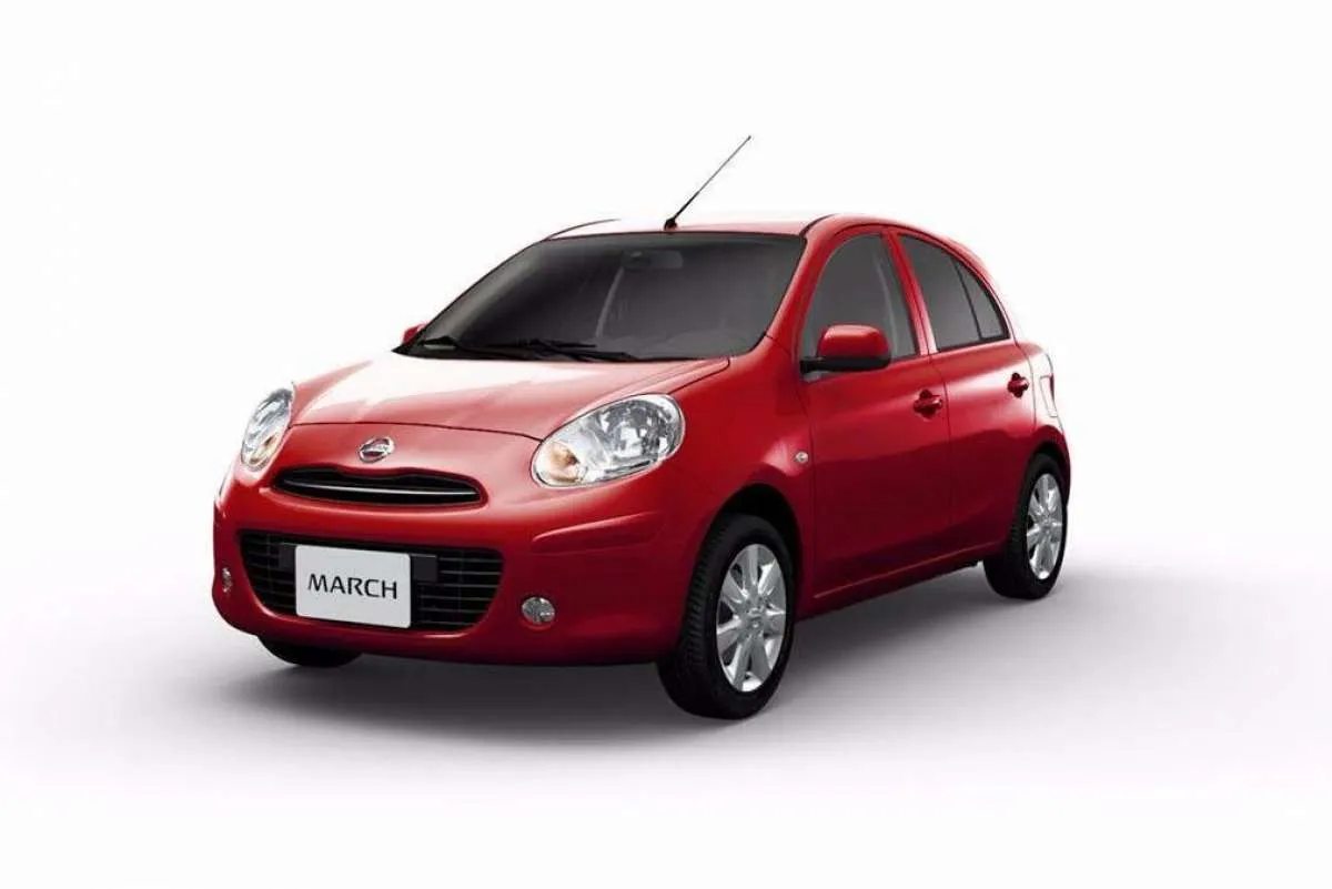 Murah banget, ini harga mobil bekas Nissan March generasi awal per Juni 2021