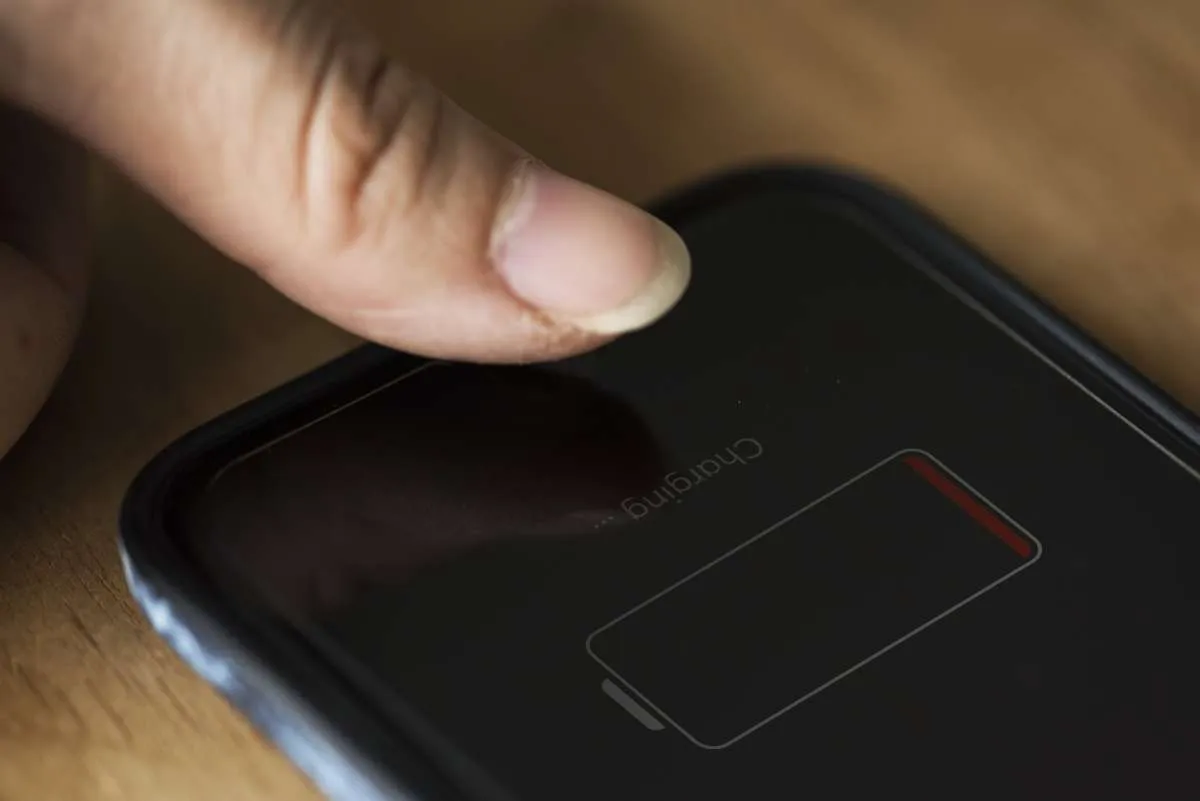 9 Cara Mengatasi Layar HP Tidak Bisa Disentuh dengan Mudah