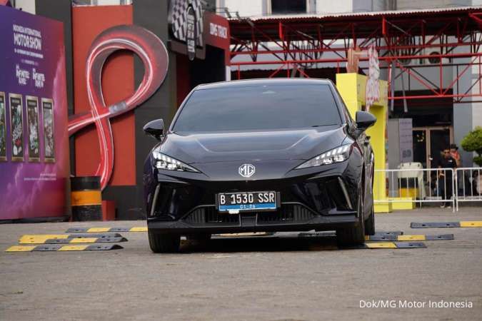 Test Drive MG Tembus 1.112X di IIMS 2024: MG 4 EV Tak Terbendung Dicoba Pengunjung!