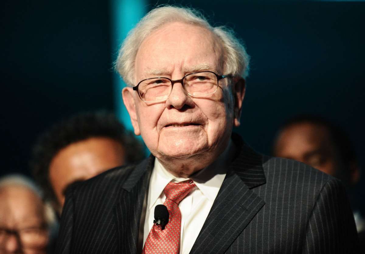 Sehari, Warren Buffett Untung Rp 15,54 Triliun & Amancio Ortega Rugi Rp 33,04 Triliun