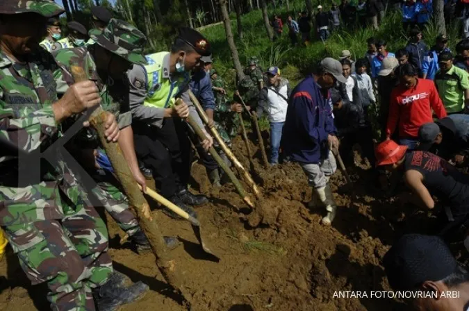 Defense to focus more on humanitarian work