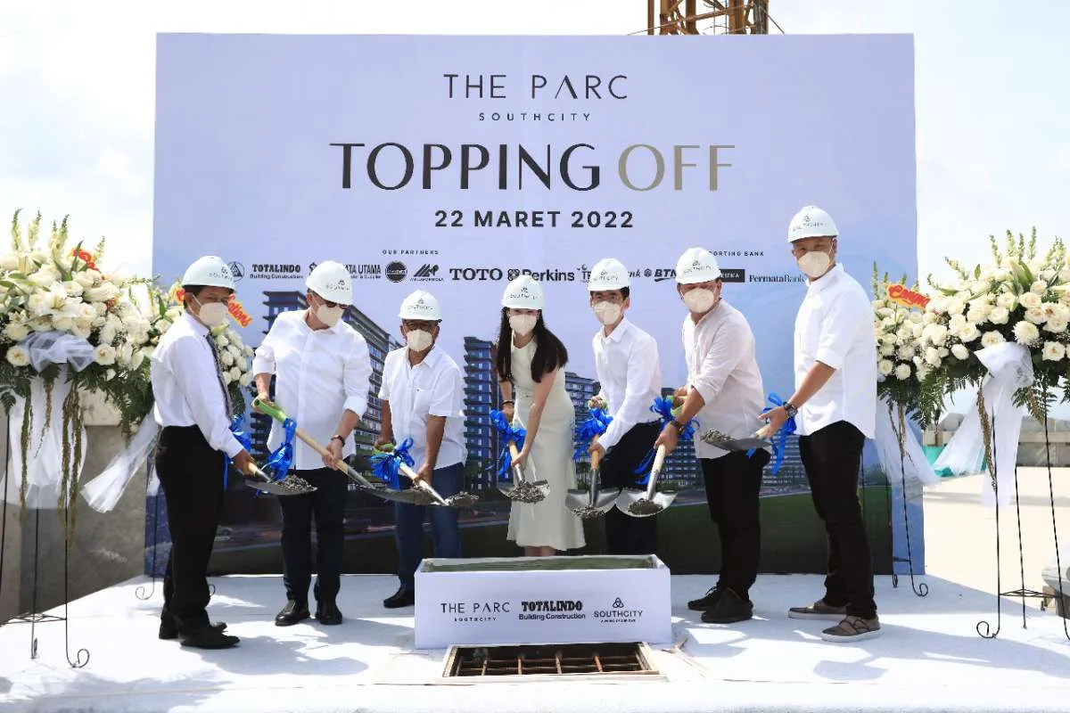 Apartemen The Parc SouthCity Masuk Tahap Tutup Atap