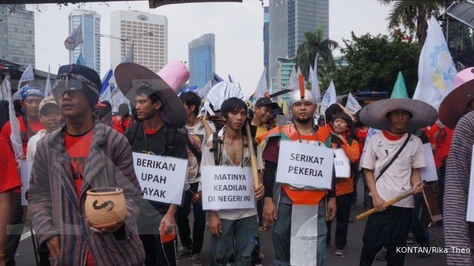 Massa buruh datangi rumah pemilik pabrik kuali