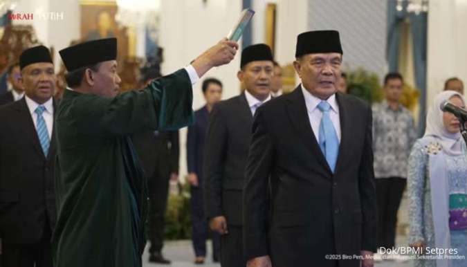 Dilantik Sebagai Menkopolkam, Djamari Fokus Untuk Reformasi Polri