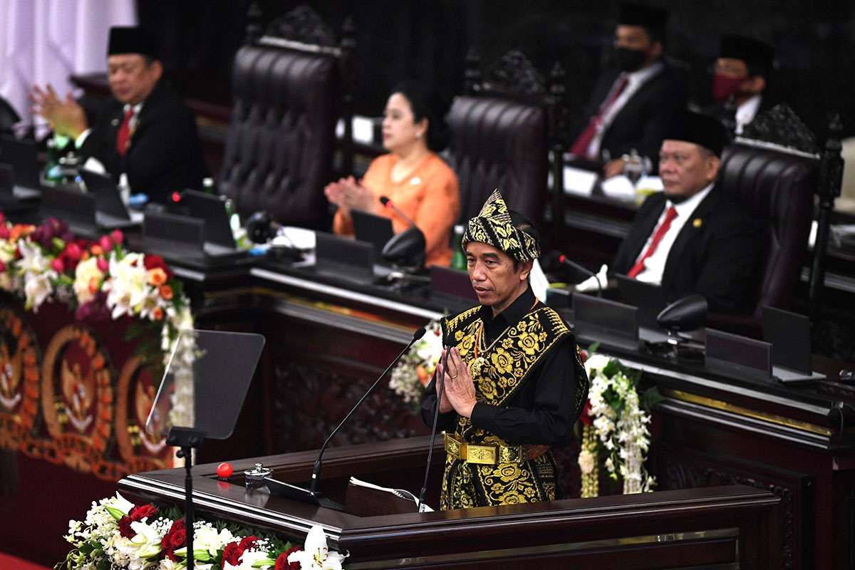 Corona Membelenggu Ekonomi 2021
