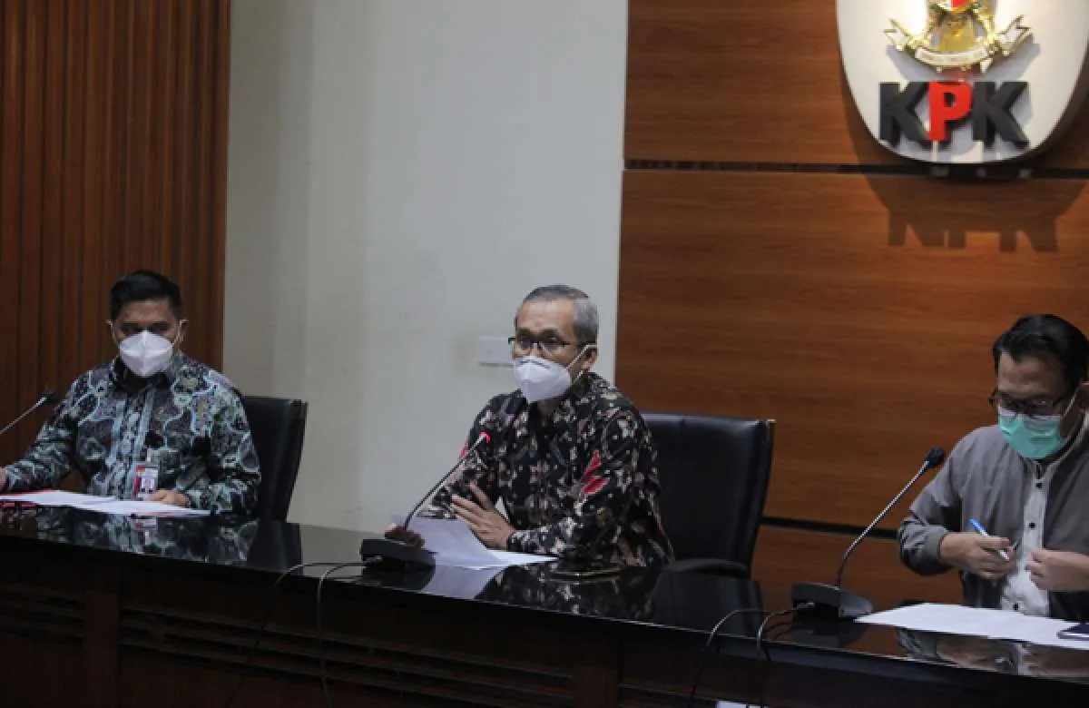 Ketiga tersangka suap di Kabupaten Hulu Sungai Utara ditahan di Rutan KPK 