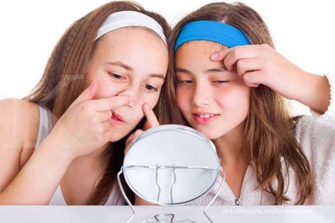 4 Kebiasaan Baik untuk Merawat Kulit di Masa Remaja, Minum Air Putih!