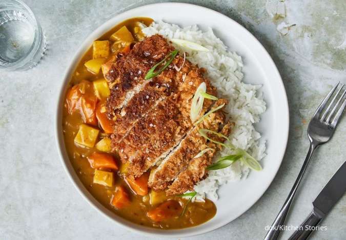 Resep Chicken Katsu Saus Kari ala Jepang, Sausnya Kental dan Gurih