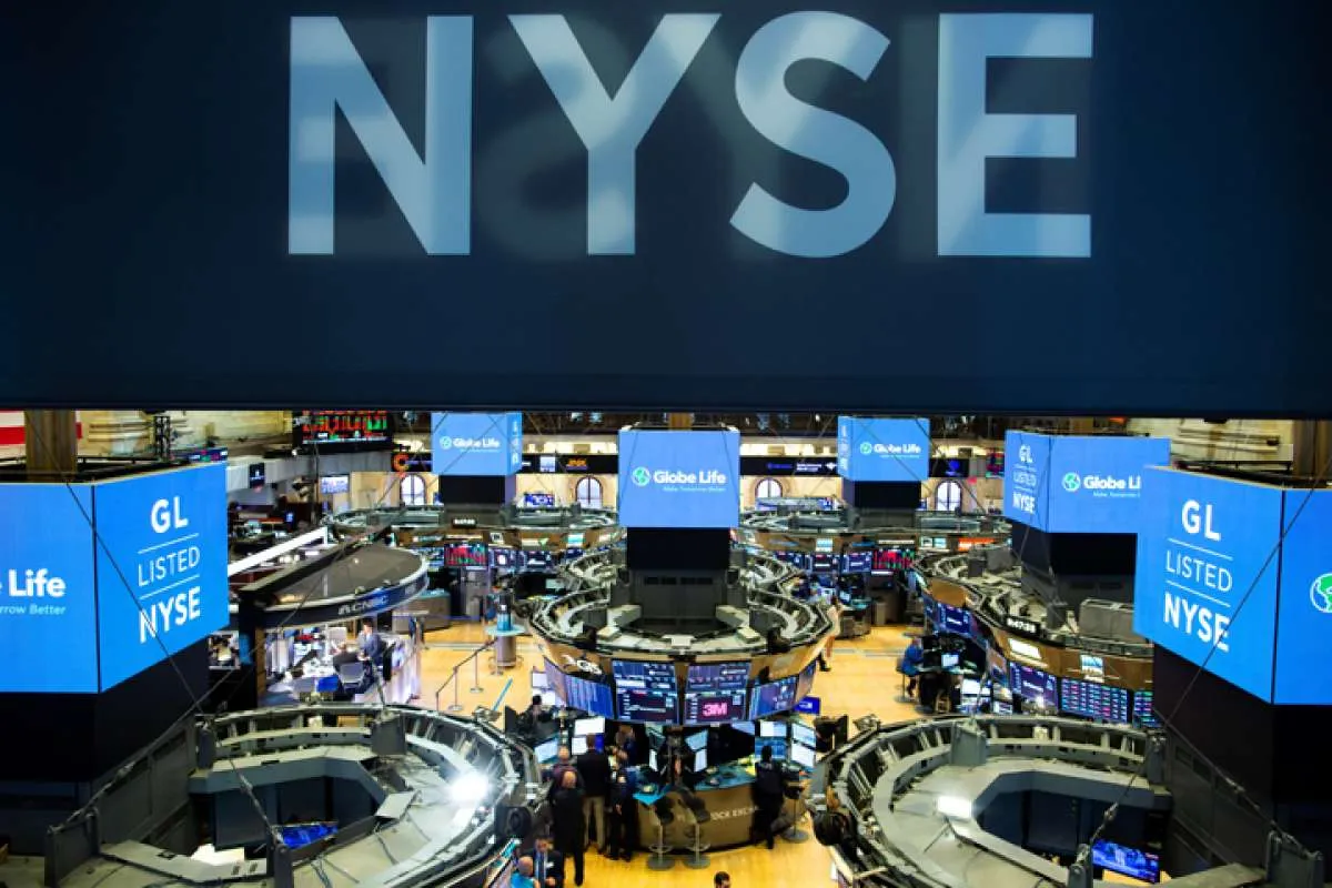 Data penjualan ritel AS positif, Dow Jones dan S&P 500 berakhir menghijau