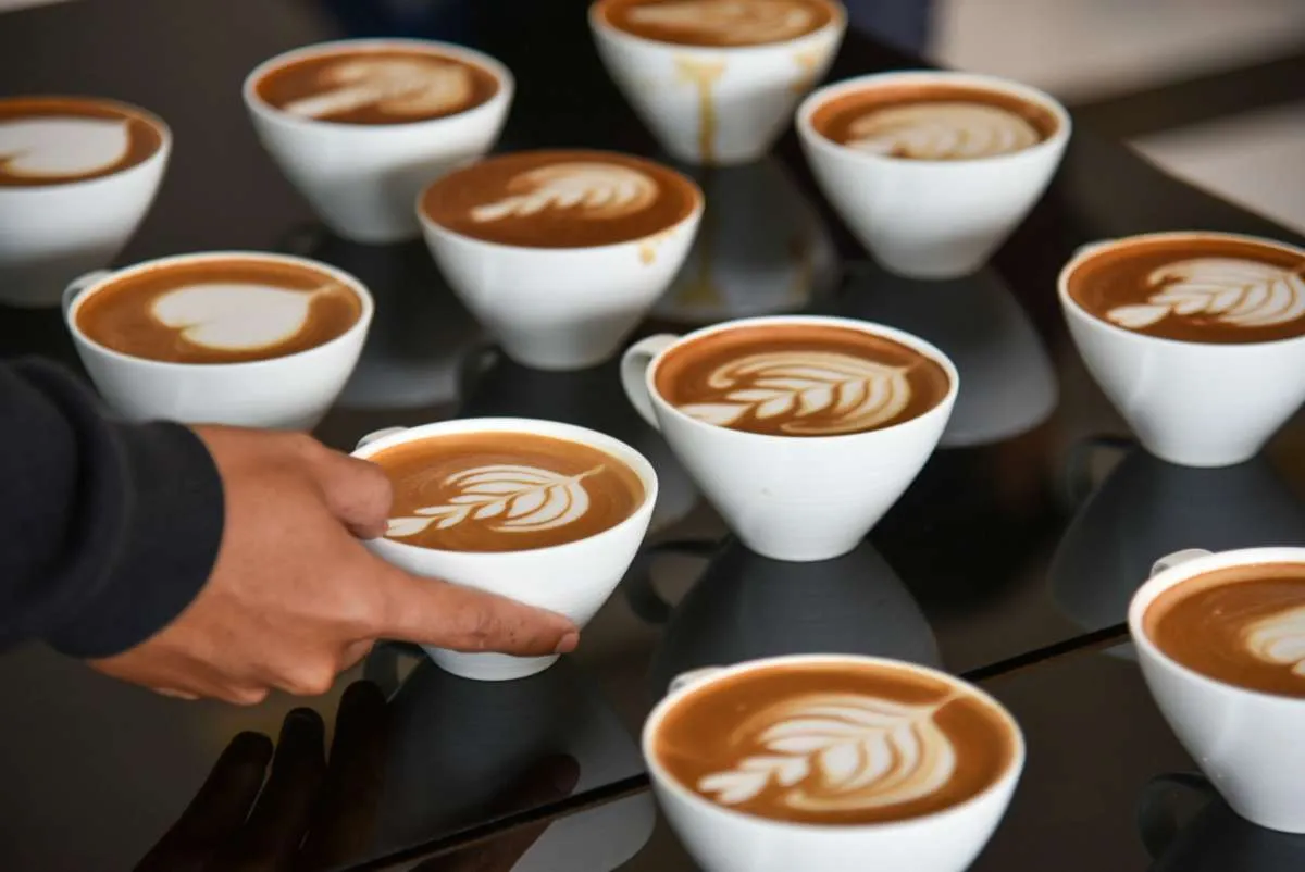 Apakah Darah Tinggi Boleh Minum Kopi? Cek Makanan & Hal Lain Penyebab Darah Tinggi