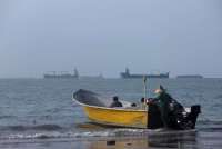 Lalu Lintas Kapal di Selat Hormuz Turun, Hanya 7 Kapal Melintas