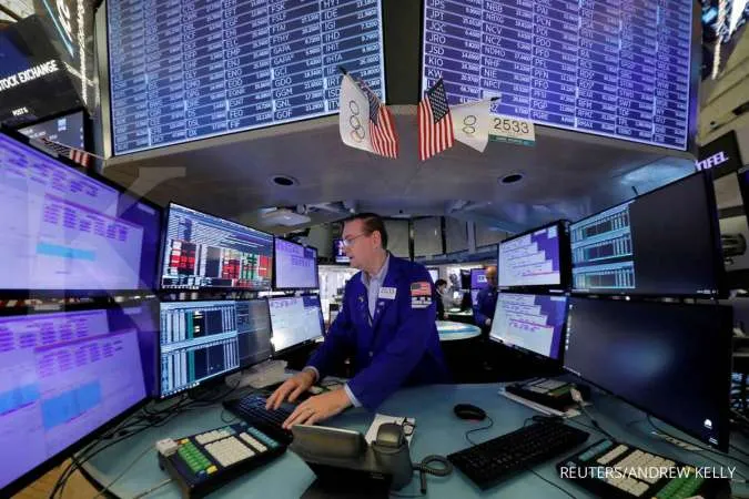 U.S. Household Debt Tops $16 Trillion Amid Rising Inflation