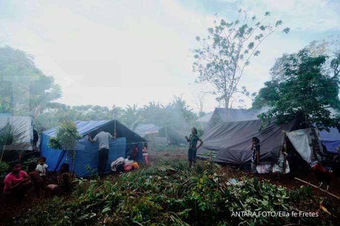 Kementerian PUPR salurkan bantuan air bersih bagi pengungsi gempa Ambon