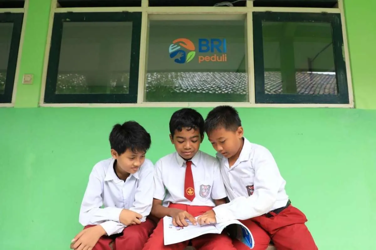 Rayakan Hardiknas, BRI Peduli Ini Sekolahku Dukung Pendidikan Berkualitas