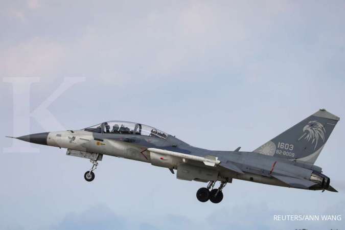 Jet tempur F-5E milik Taiwan jatuh dua menit setelah lepas landas