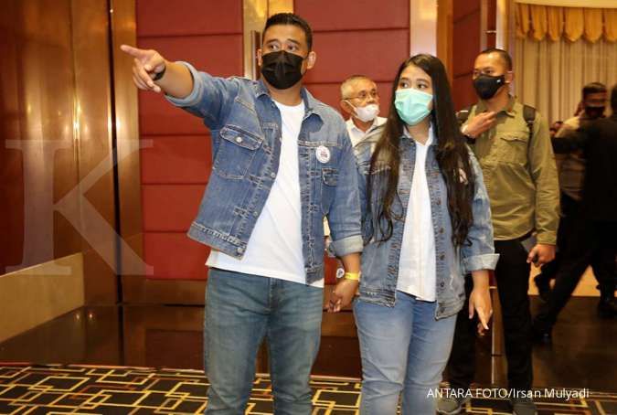 Bonceng Istri Naik Motor Listrik, Bobby-Surya Daftar Pilkada Sumut 2024