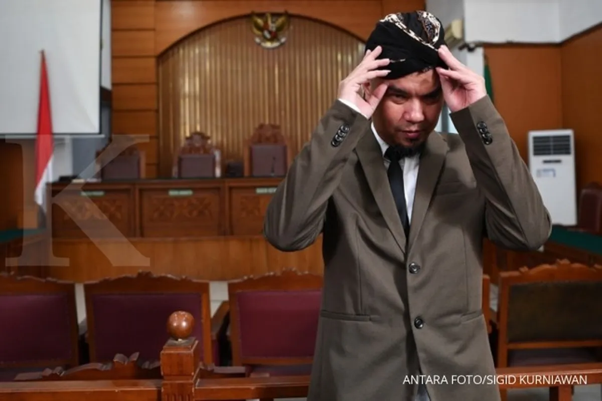 Deretan nama yang divonis karena terjerat UU ITE selain Ahmad Dhani