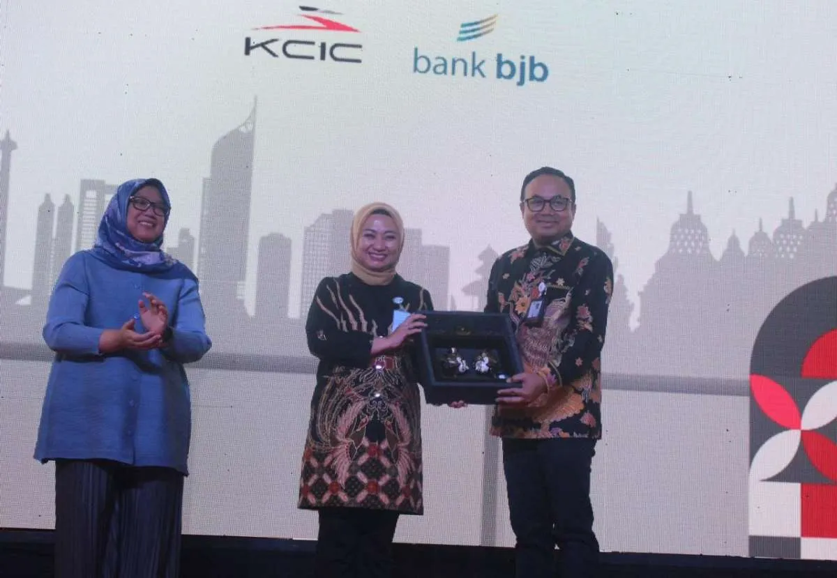Optimalkan Produk dan Jasa Layanan Perbankan, Bank Bjb Teken Mou dengan KCIC